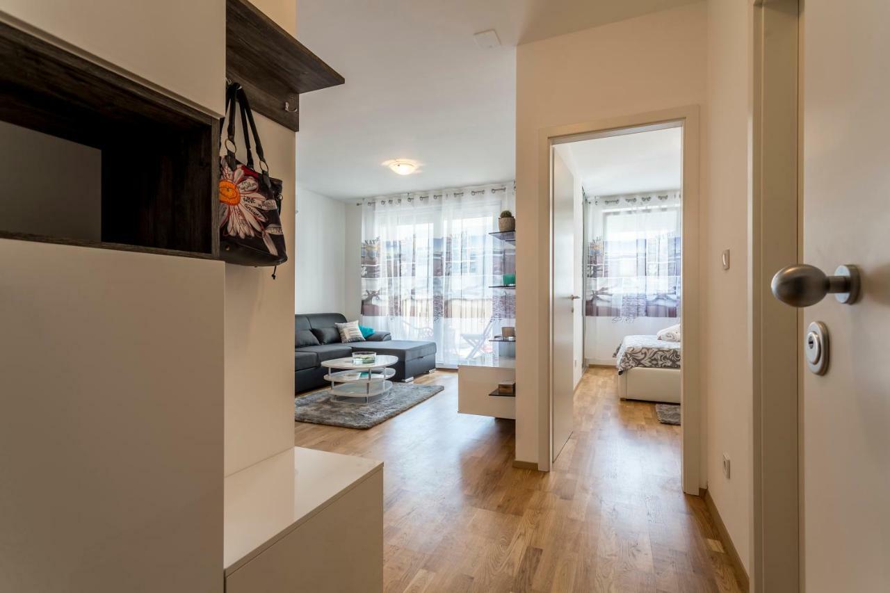 Apartment Luka スプリト エクステリア 写真